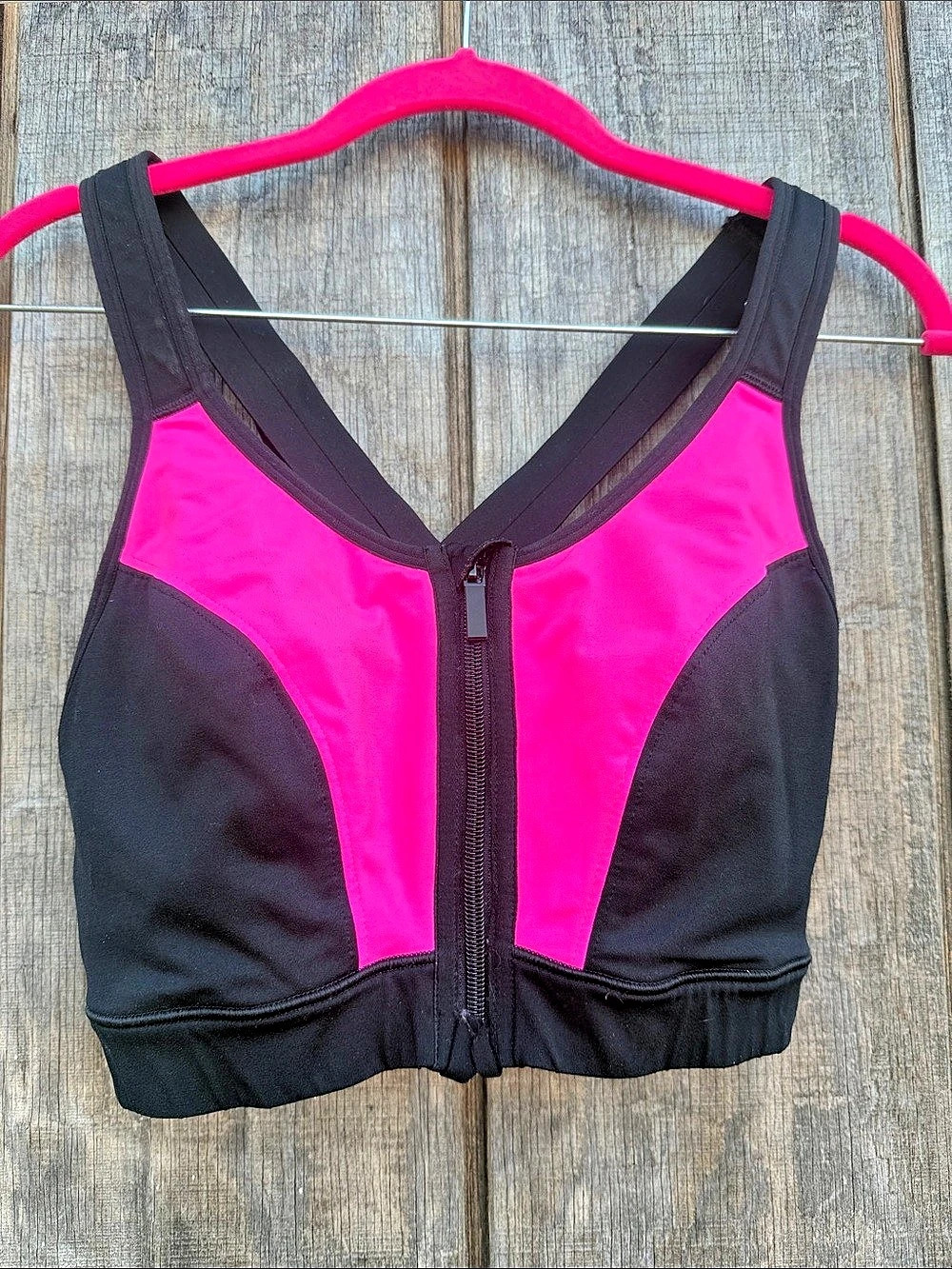 LIVI Color Block Zip Front Sports Bra 38D Crisscross Back Double Straps Like New